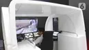 Latihan simulator Kereta tersebut dilakukan menjelang pengoperasian LRT yang rencananya akan uji coba pada 12 Juli.(Liputan6.com/Herman Zakharia)