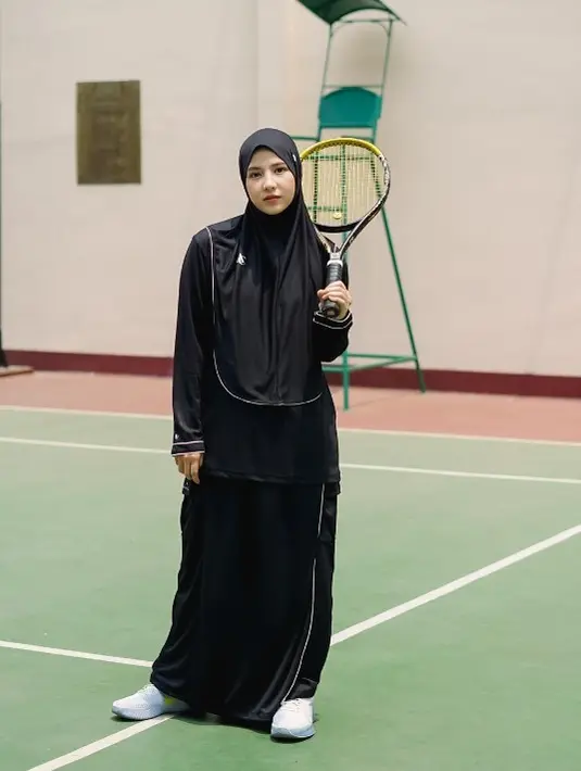 Natasha Rizki main tenis [Instagram/natasharizkynew]