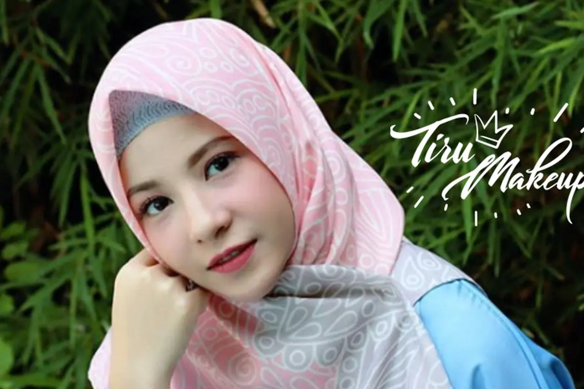 Tiru Makeup: Blush on ala Natasha Rizky yang Bikin Wajah Terlihat Gemas