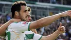 Werder Bremen's Portuguese striker Hugo Almeida (front) celebrates scoring with Austrian striker Martin Harnik during the Bundesliga football match against Hamburg SV in Bremen on May 10, 2009. AFP PHOTO DDP / DAVID HECKER