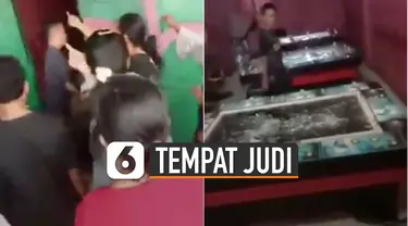 Bahkan salah satu alat judi ditarik keluar dan dibalik.