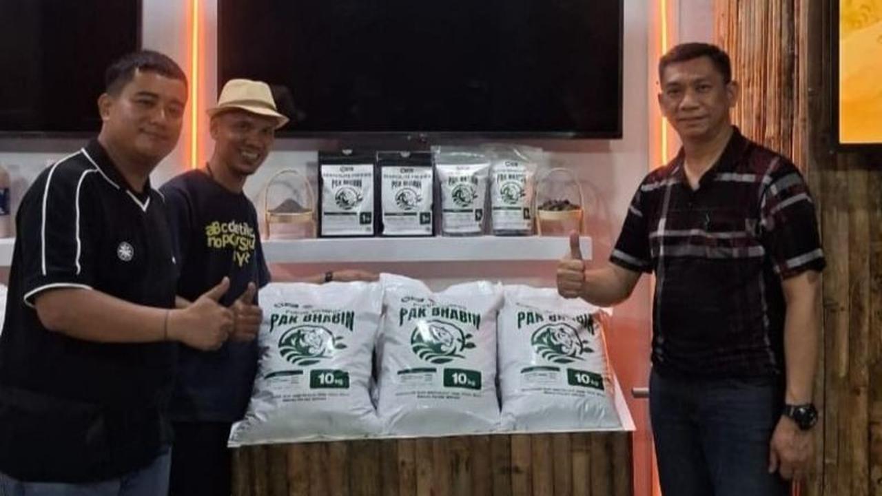 Pupuk Kompos Pak Bhabin Binaan Polres Serang Raih Pengakuan Nasional di Agrinex 2025