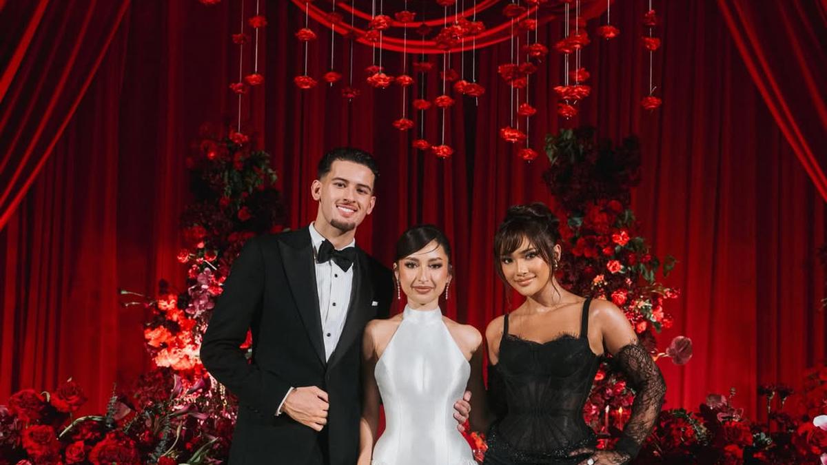 Tampilan Marion Jola Bergaun Hitam Manggung di Resepsi Jennifer Coppen dan Justin Hubner, Aksi Gemas Bareng Kamari Curi Perhatian