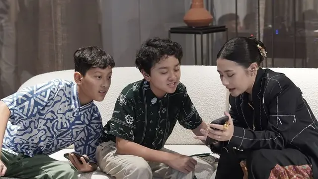 Potret Kana Mahatma dan Aryton Magali Anak Marcella Zalianty Ikut Hadiri Perayaan Hari Film Nasional, Potensi Terjun ke Dunia Hiburan Tanah