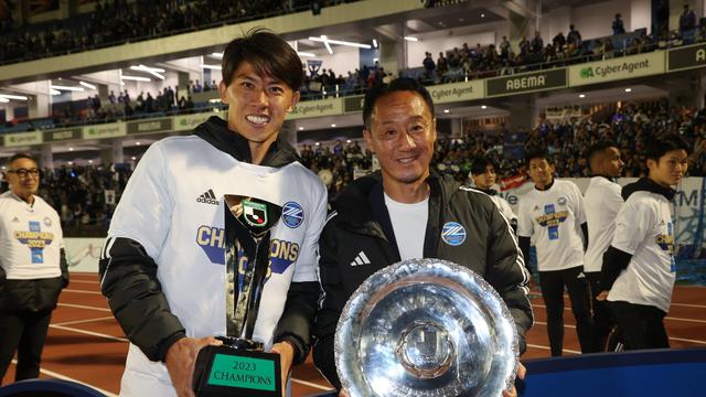 Pelatih klub J1 League Machida Zelvia, Go Kuroda. (Bola.com/J1 League)