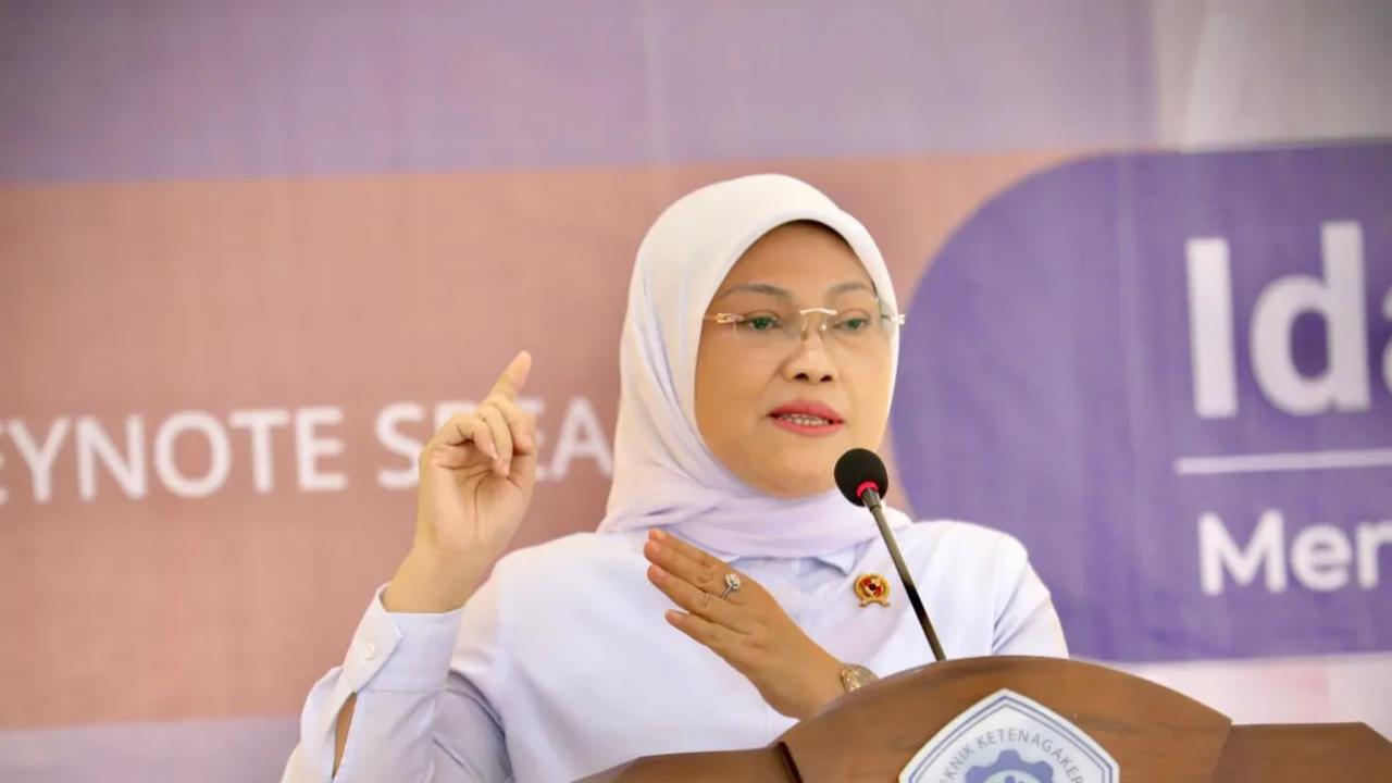 Menaker Ida pun berharap PP Nomor 51 tahun 2023 ini bisa diterima oleh serikat pekerja dan pengusaha. Pihaknya pun akan gencar melakukan sosialisasi kepada Kepala Dinas Ketenagakerjaan di setiap provinsi.&nbsp;