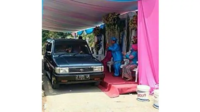 Potret 5 Nikahan Drive Thru Ini Kreatif, Enggak Kepikiran