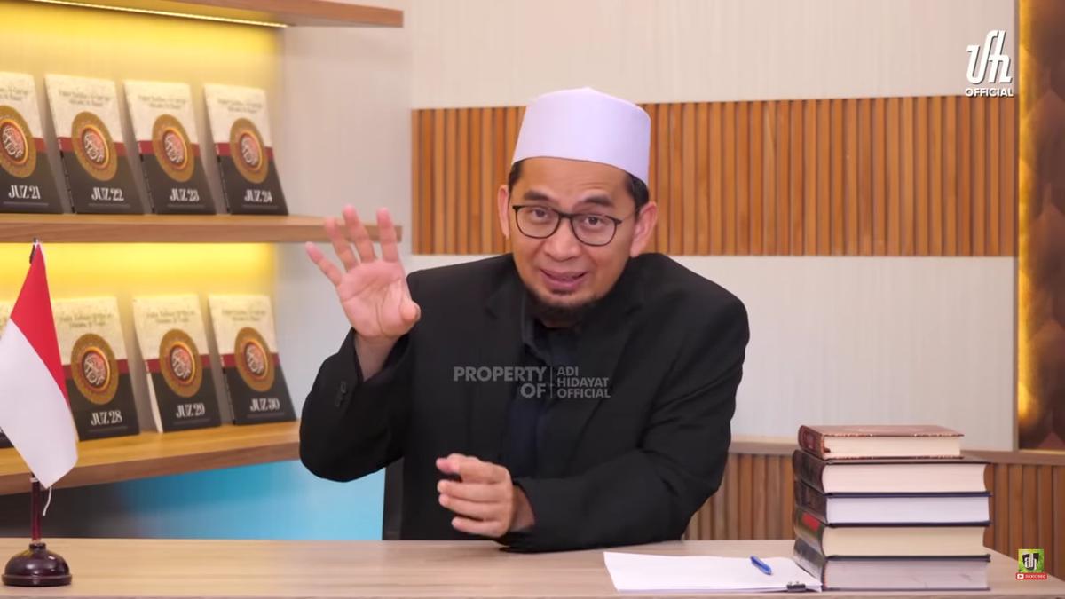 UAH Bagikan 2 Surah Al-Qur’an yang Setiap Hurufnya Mempercepat Terkabulnya Hajat, Baca sebelum Berdoa