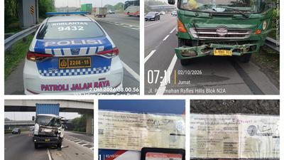 Dua Truk Tronton Tabrakan di Tol Jagorawi KM 16