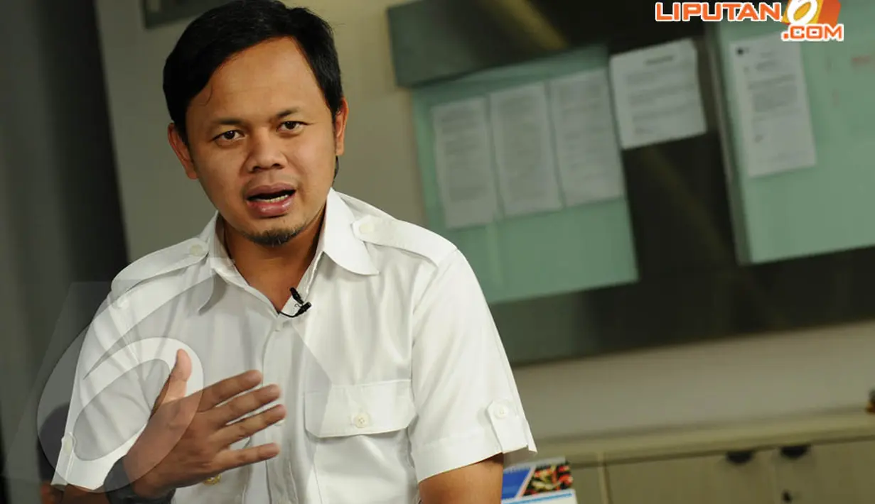 Dalam obrolan yang berlangsung hangat itu, kebersihan lingkungan dan pelayanan publik menjadi fokus Bima Arya dalam menjalani pemerintahan di Kota Bogor, Jakarta, Rabu (16/04/2014) (Liputan6.com/Helmi Fithriansyah).
