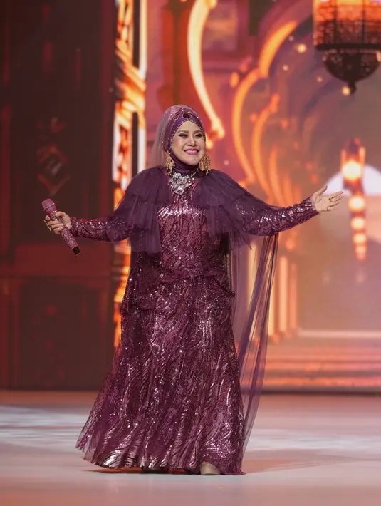 Menambah kemeriahan acara, Heaven Lights menghadirkan dua legenda musik dangdut Indonesia, Elvy Sukaesih dan Cici Faramida, yang akan memberikan sentuhan nostalgia serta memperkaya pengalaman bagi para tamu undangan.  [Dok. Heaven Lights]