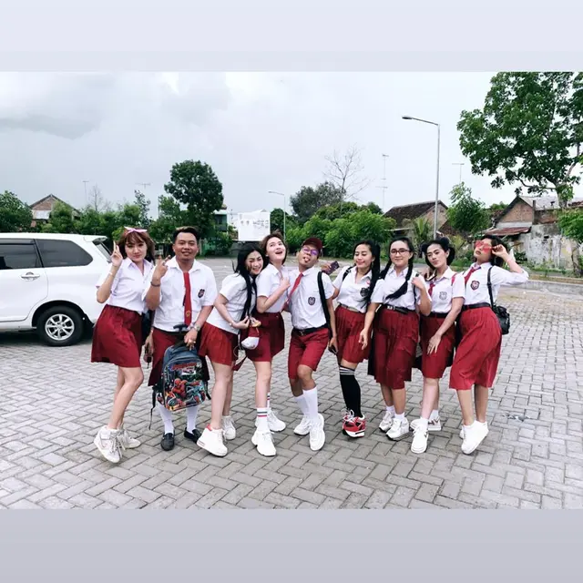 6 Gaya Nella Kharisma Pakai Baju Sekolah, Masih Pantas dan Imut