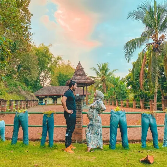 Penampilan 6 Artis Pamer Baby Bump Saat Babymoon, Banjir Pujian