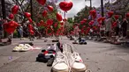 Anggota komunitas Yahudi Australia melakukan aksi yang disebut ëBalloons of Hopeí, yang mewakili para sandera Israel yang saat ini ditahan kelompok Palestina Hamas, di Sydney pada 27 Oktober 2023. (DAVID GRAY/AFP)