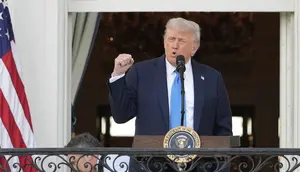 Presiden Donald Trump berpidato di South Lawn Gedung Putih, Rabu, 4 Juni 2025, di Washington. (AP/Alex Brandon)