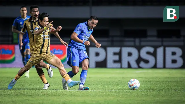 Persib Bandung vs Dewa United - BRI Liga 1 2023/2024
