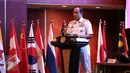 KSAL Laksamana TNI Ade Supandi memberikan sambutan saat pembukaan Simposium Keamanan Maritim Internasional Kedua di Jakarta, Rabu (16/9/2015). Kegiatan tersebut diikuti para Perwira Tinggi AL dari 42 negara.(Liputan6.com/Faizal Fanani)