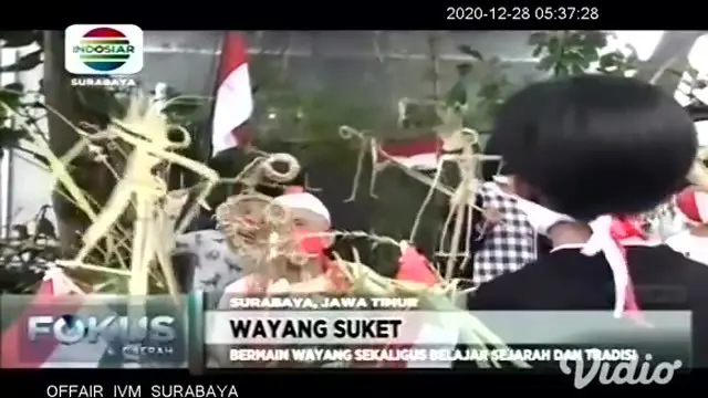 VIDEO: Anak-Anak di Gununganyar Surabaya Isi Liburan Bermain Wayang Suket
