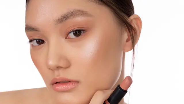 Makeup Look Soft Honey untuk Tampilan Hangat Natural yang Fresh dan Effortless