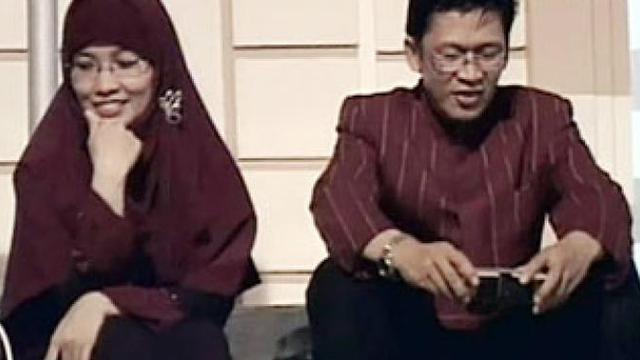 [Bintang] Aa Gym dan Teh Ninih