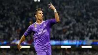 Ronaldo dan Zidane Menangkan Onze d'Or