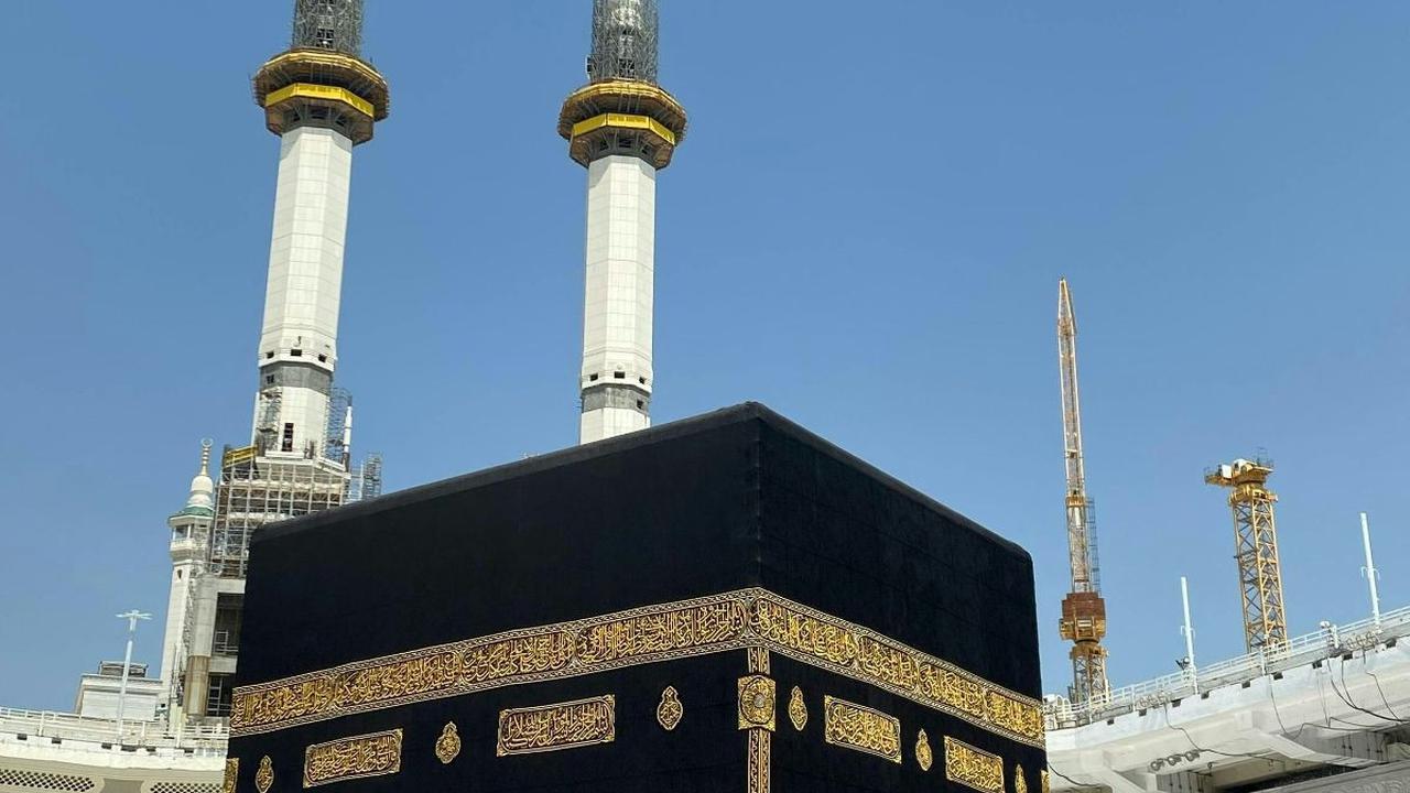 Hal ini sesuai diatur dalam Peraturan Menteri Agama Nomor 6 Tahun 2021 tentang Penyelenggaraan Perjalanan Ibadah Umrah dan Penyelenggaraan Ibadah Haji Khusus.