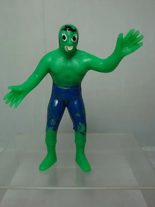7 Bentuk Action Figure Pahlawan Super yang Nyeleneh Ini Bikin Tepuk Jidat