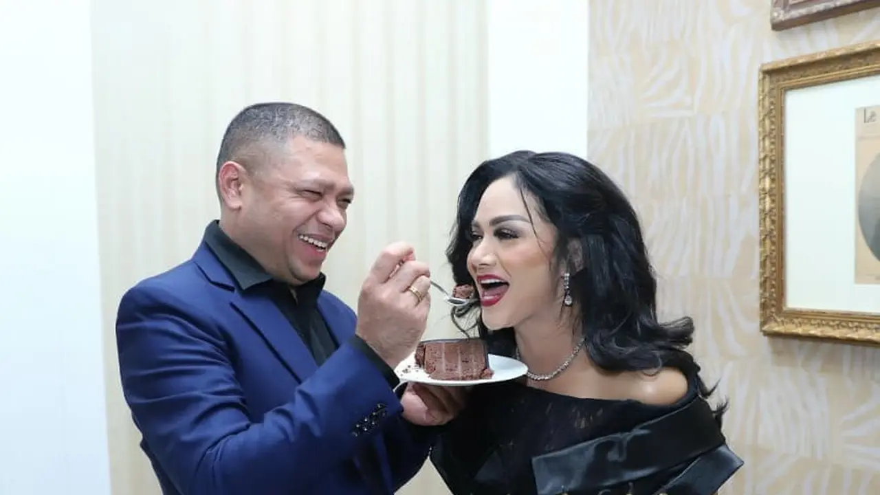 [Fimela] Krisdayanti dan Raul Lemos