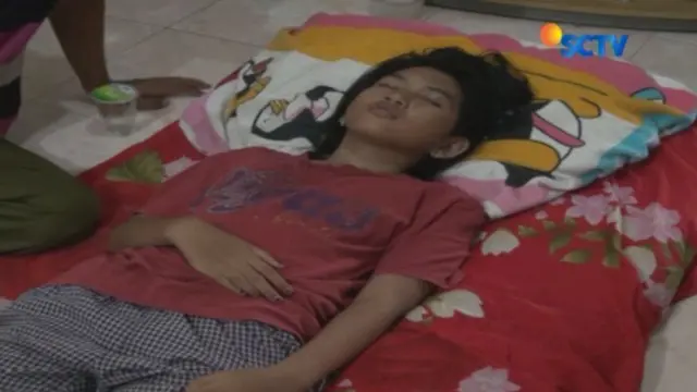 Bak kisah dongeng, seorang anak perempuan berusia 13 tahun di Banjarmasin, Kalimantan Selatan, tertidur pulas selama 14 hari.