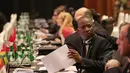 Salah satu delegasi Konferensi Asia Afrika saat mengikuti pembukaan Pertemuan Tingkat Menteri Asia-Afrika di Jakarta Convention Center, Senin (20/4/2015). (Liputan6.com/Herman Zakharia)