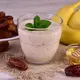 Resep smoothie berbuka ringan dengan kurma & yogurt./Copyright depositphotos.com/olivka888