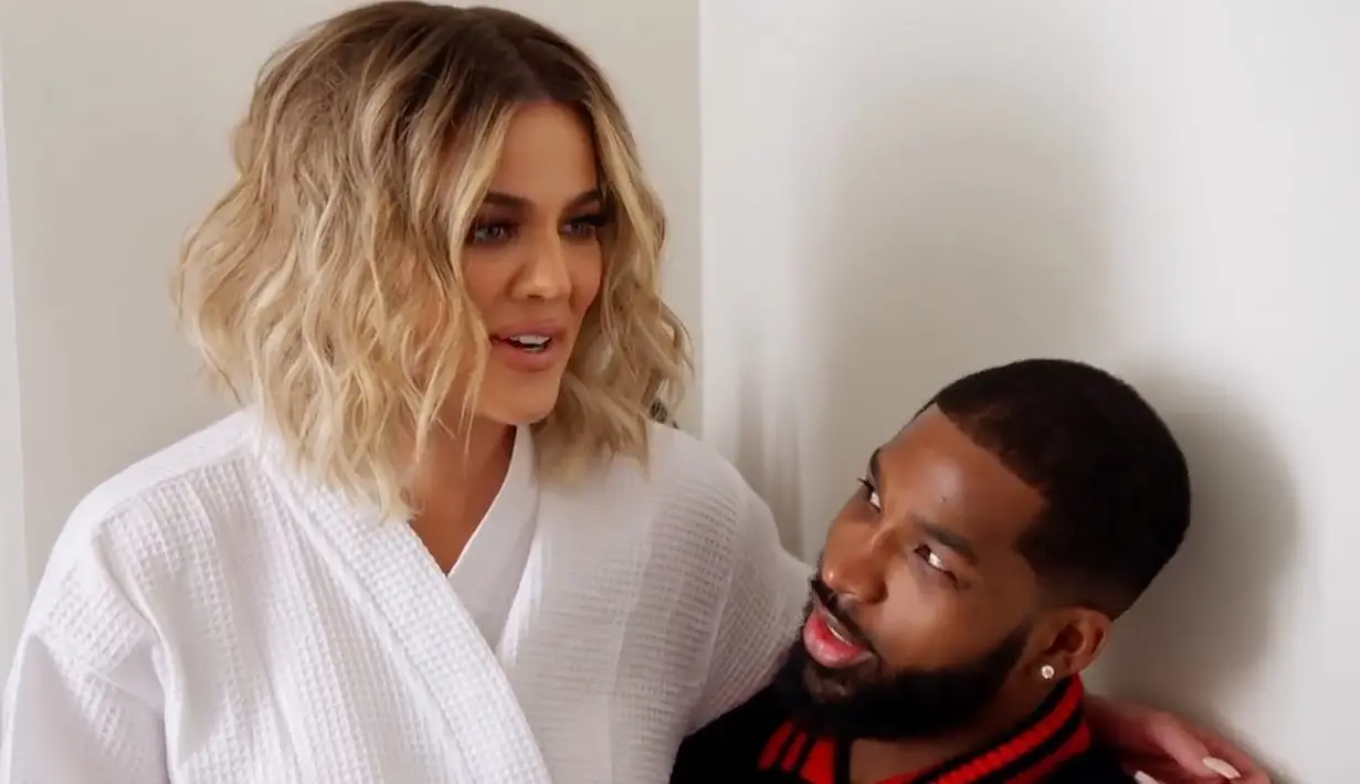 Khloe Kardashian sendiri sudah mengatakan pada Tristan Thompson bahwa dirinya ingin tetap tinggal di Calabasas. (Youtube)