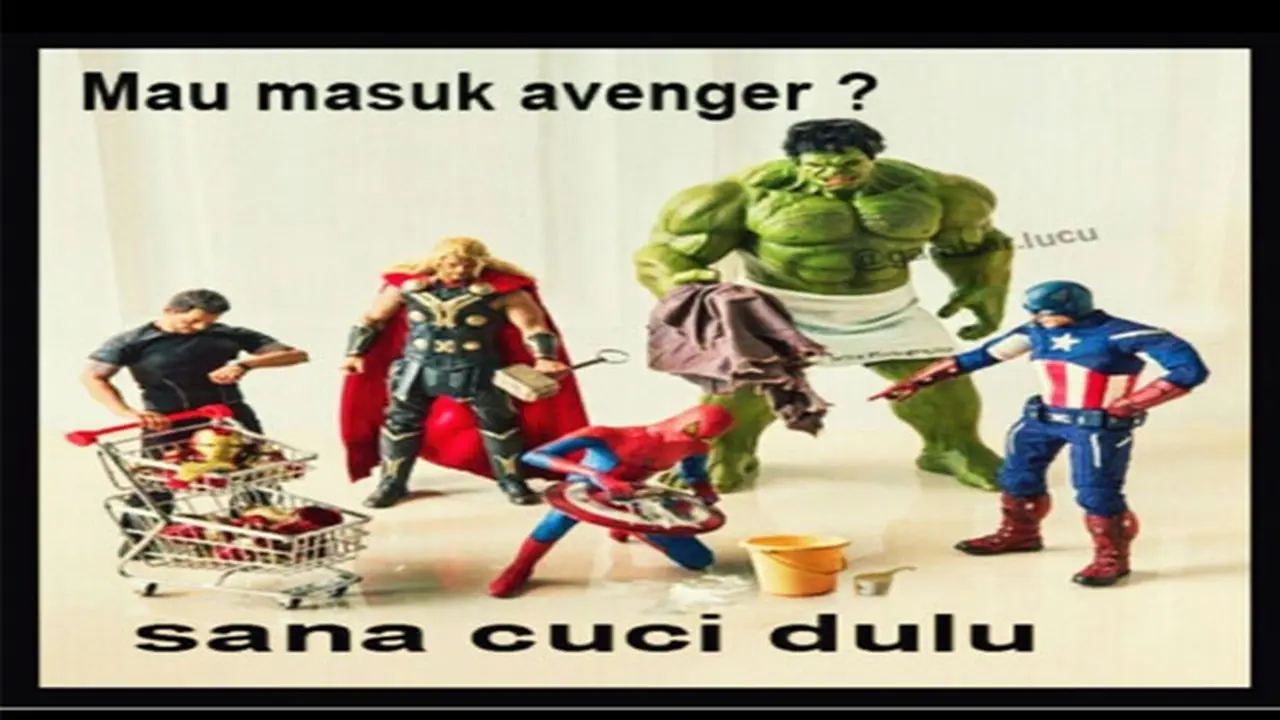 Meme Kocak Spiderman Bikin Kamu Mau Lompat dari Gedung