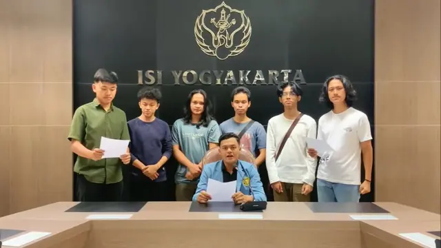 Badan Eksekutif Mahasiswa Institut Seni Indonesia (BEM ISI) Yogyakarta mendesak Anwar Usman mundur dari jabatannya sebagai Hakim Mahkamah Konstitusi (MK) (Istimewa)