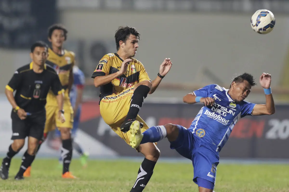 Mitra Kukar vs Persib