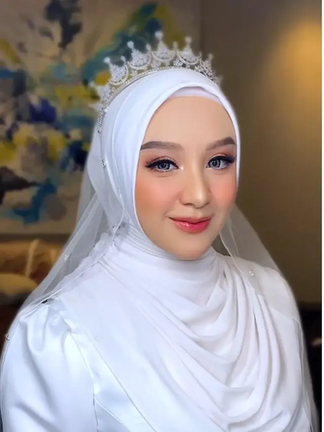 Serupa Tapi Tak Sama, Detail Makeup Pengantin Hersa Echa dan Nadya Mustika yang Nyaris Mirip di Hari Pernikahan