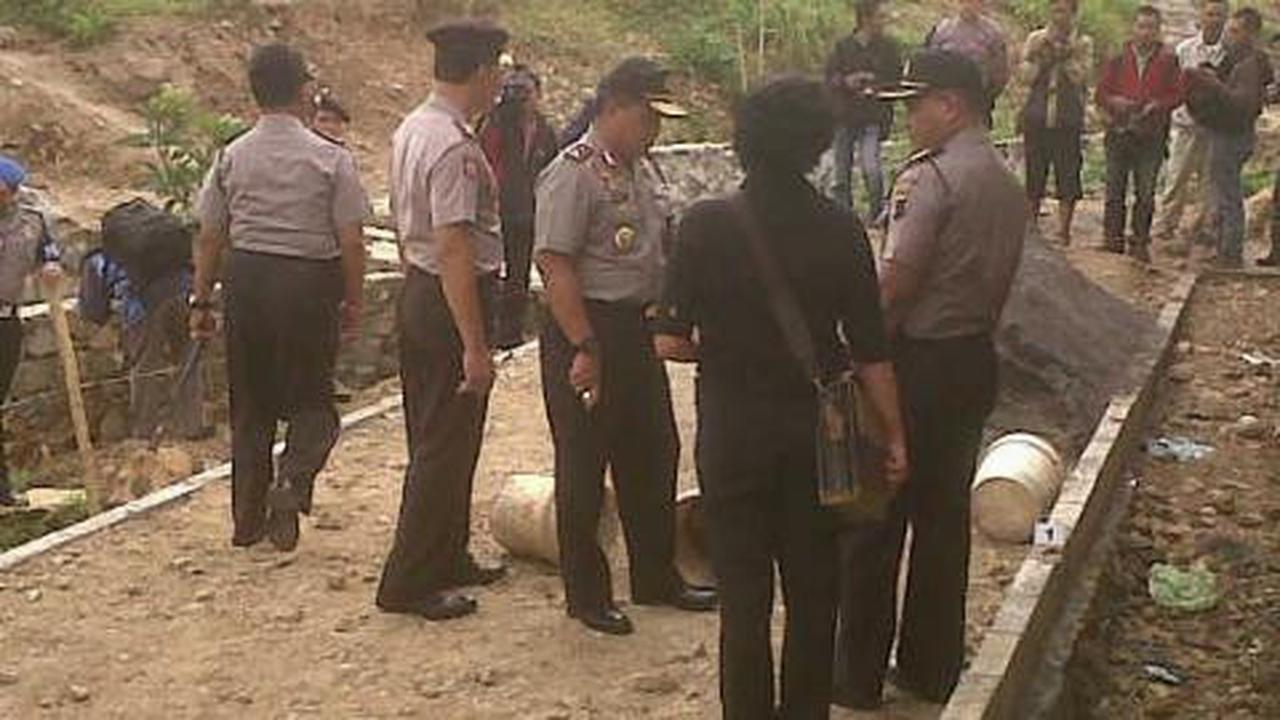 Keluarga tersangka bom semarang pertanyakan surat penangkapan