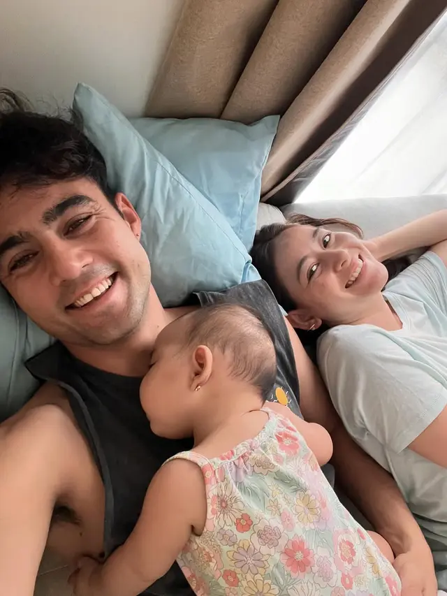7 Artis Pria Ini Jadi Ayah Pertama Kali di Tahun 2024, Telaten Momong Buah Hati