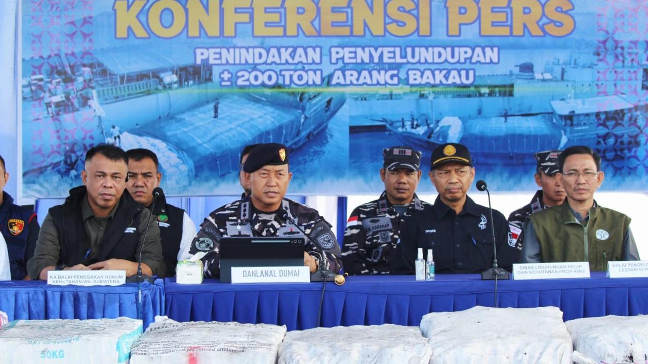 TNI AL Gagalkan Penyelundupan 200 Ton Arang Bakau di Meranti, Potensi Kerugian Negara Rp4,6 Miliar