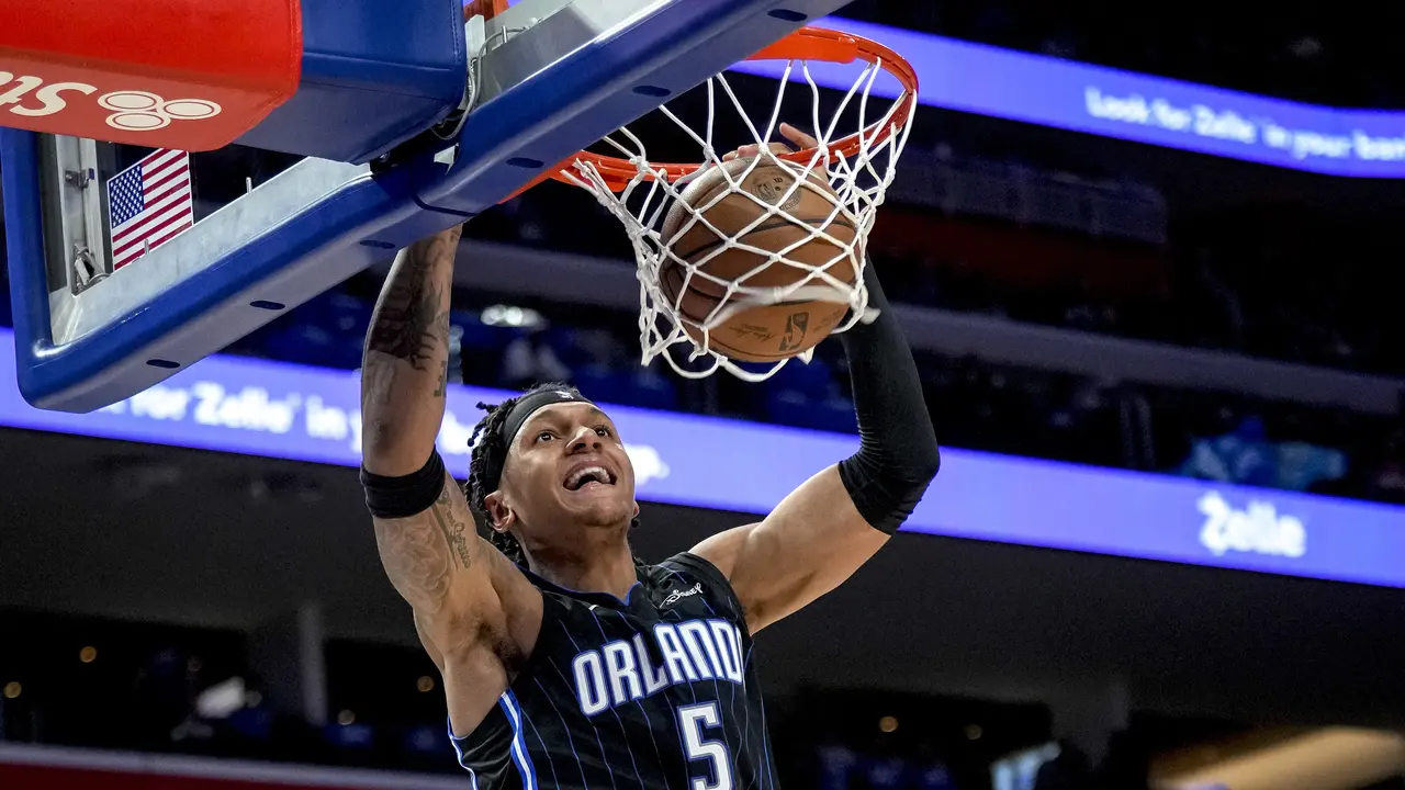 Paolo Banchero melakukan debut apik di NBA