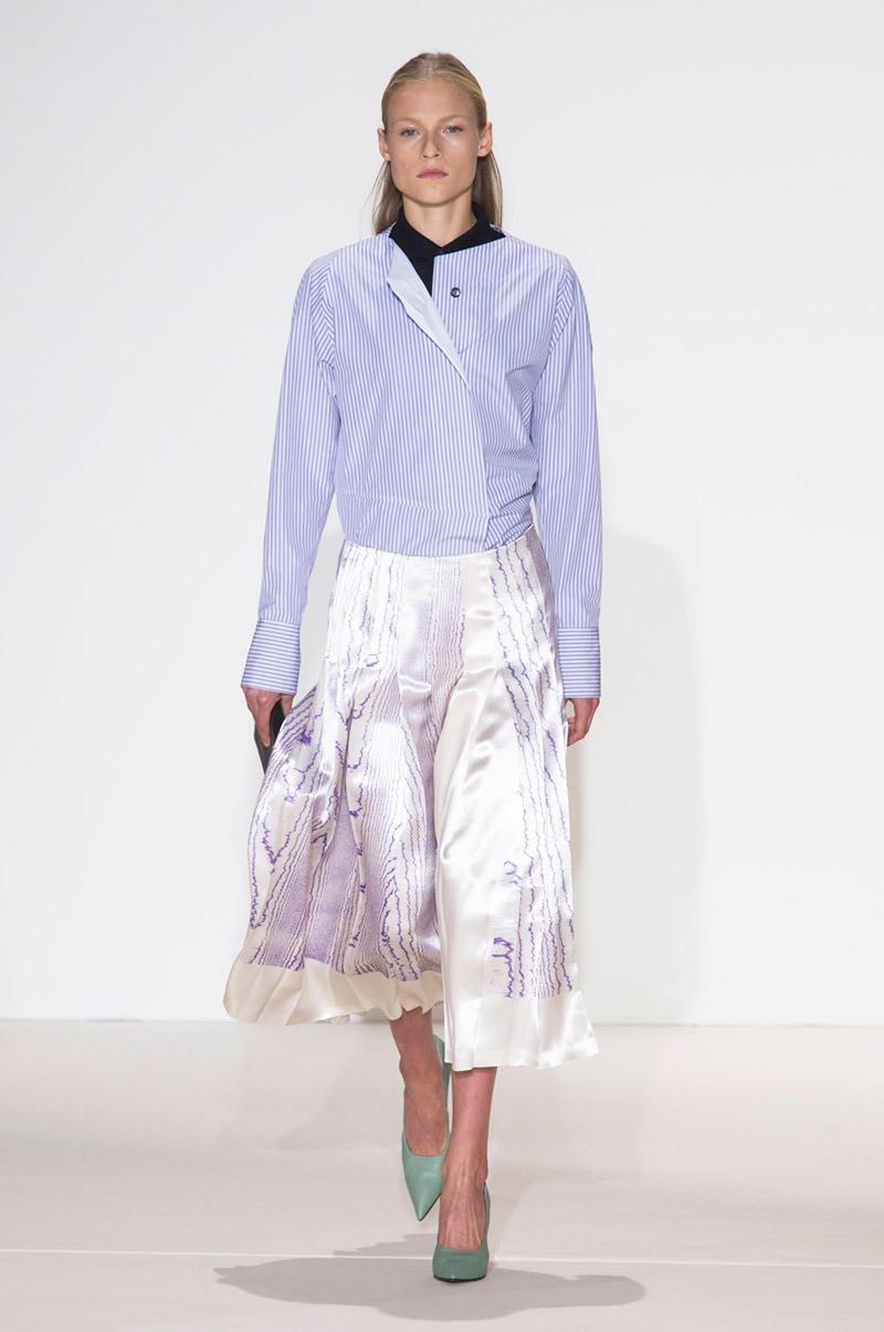 Dari Runway Ide Mix and Match dengan Rok yang Lebih 