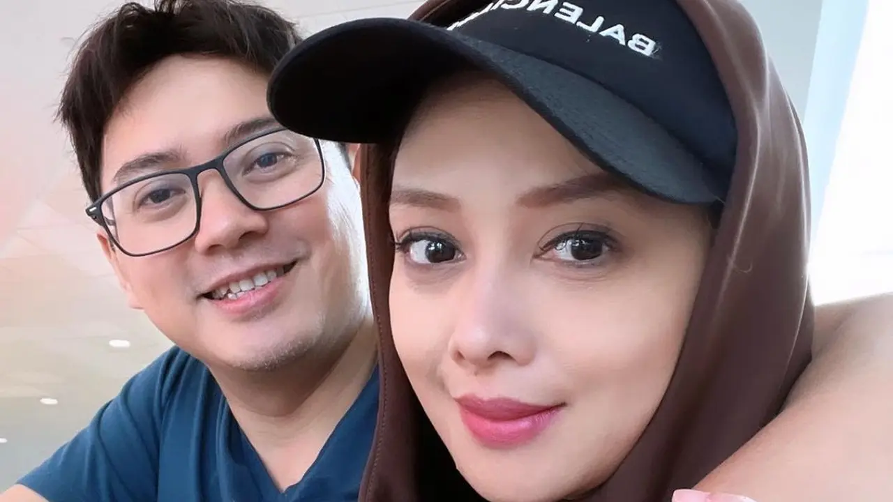 [Fimela] Terry Putri dan Derly Darmawan
