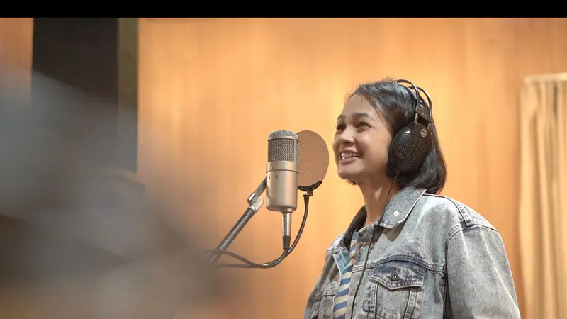 Andien mengisi mini album Lagu Baru Dari Masa Lalu - Volume 1