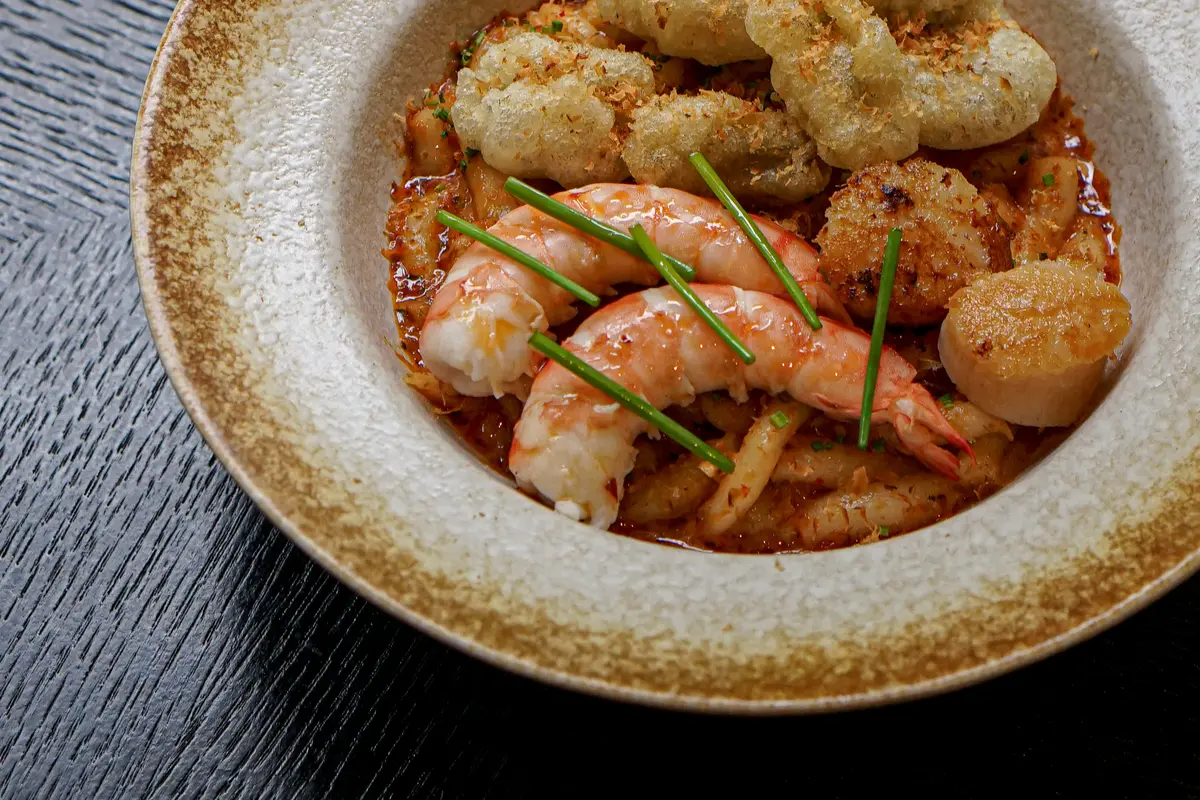 Eksplorasi Kuliner Thailand dengan Rasa Berbeda di Young Restaurant