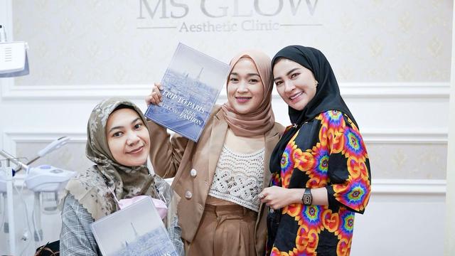 Duduk Sendirian Lagi, Ini 7 Momen Mommy ASF saat di Paris