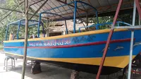inilah perahu buatan Abdul Rahman, warga Kabupaten Bangkalan. dia mengklaim perahu ini satu-satunya di Indonesia. (Liputan6.com/Musthofa Aldo)