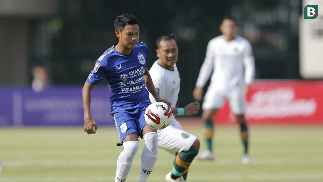 FOTO: PSIS Semarang Sementara Unggul 2-0 atas Persikabo 1973 di Babak Pertama - Fandi Eko Utomo; Wawan Febriyanto