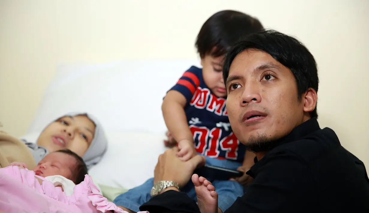 Tidak lupa, ia juga mengucapkan banyak terimakasih atas doa dan support dari suami, keluarga, sahabat, dan teman-teman di Instagramnya. (Deki Prayoga/Bintang.com)