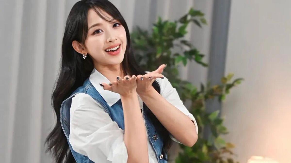 Pesona Gaya Fashion Dita Karang dengan Ragam Outfit yang Chic