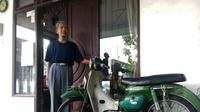 Hardjosudiro, pensiunan guru SMA Kolose John De Britto Yogyakarta, yang peduli terhadap anak difabel. (Liputan6.com/Fathi Mahmud)